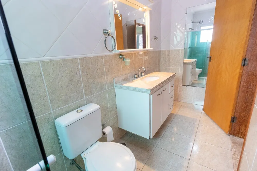 Casa, 5 quartos, 200 m² - Foto 1