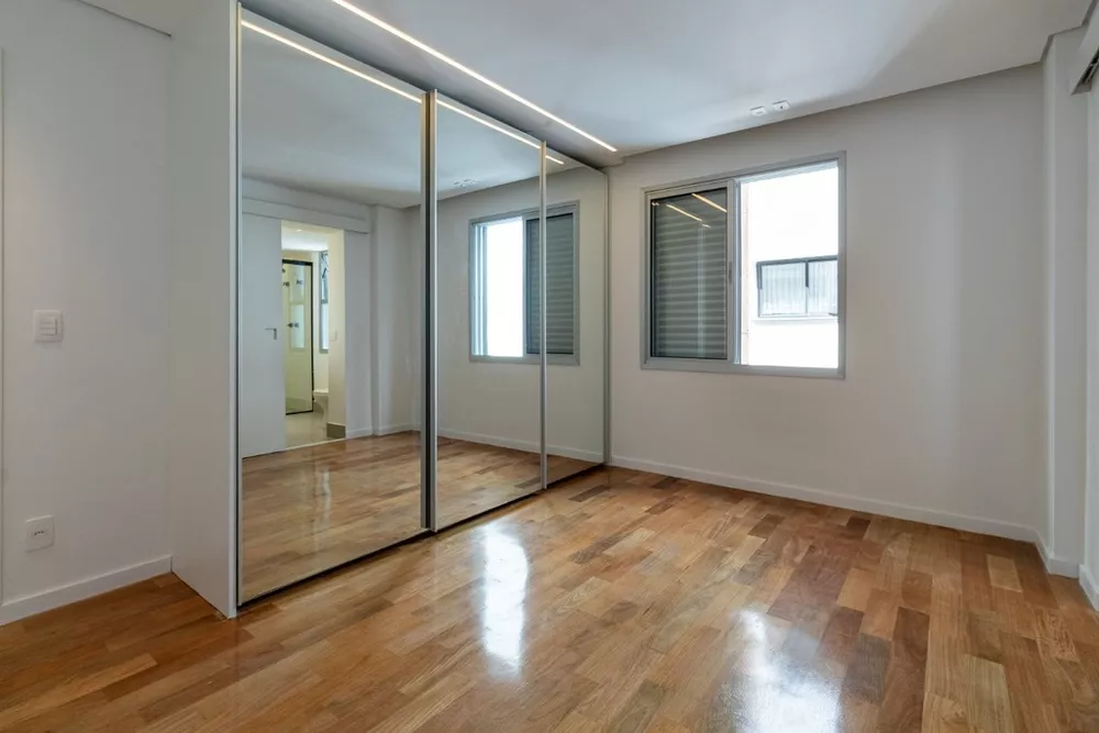 Apartamento, 3 quartos, 136 m² - Foto 2