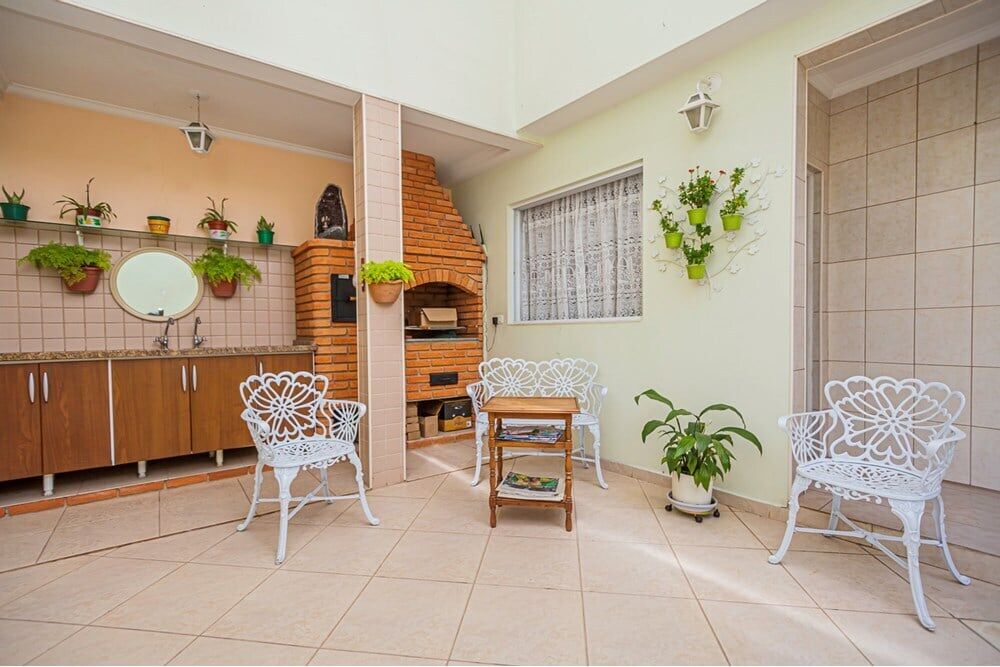 Casa, 3 quartos, 240 m² - Foto 1
