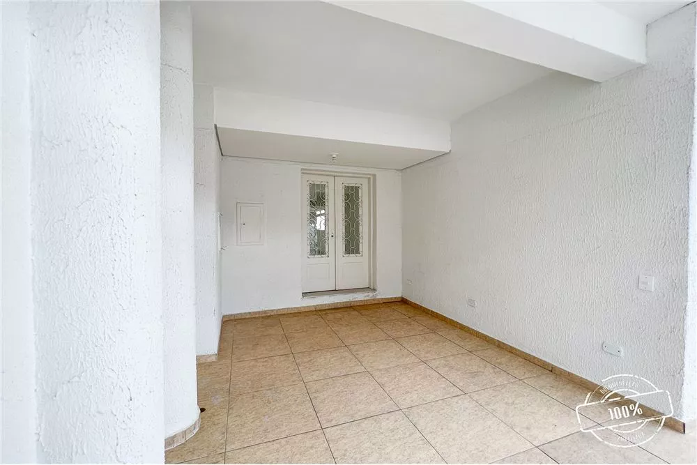 Casa à venda com 3 quartos, 170m² - Foto 1