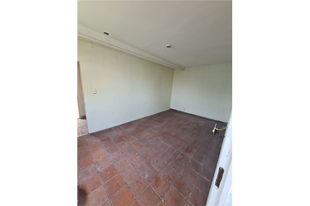 Casa, 6 quartos, 239 m² - Foto 4