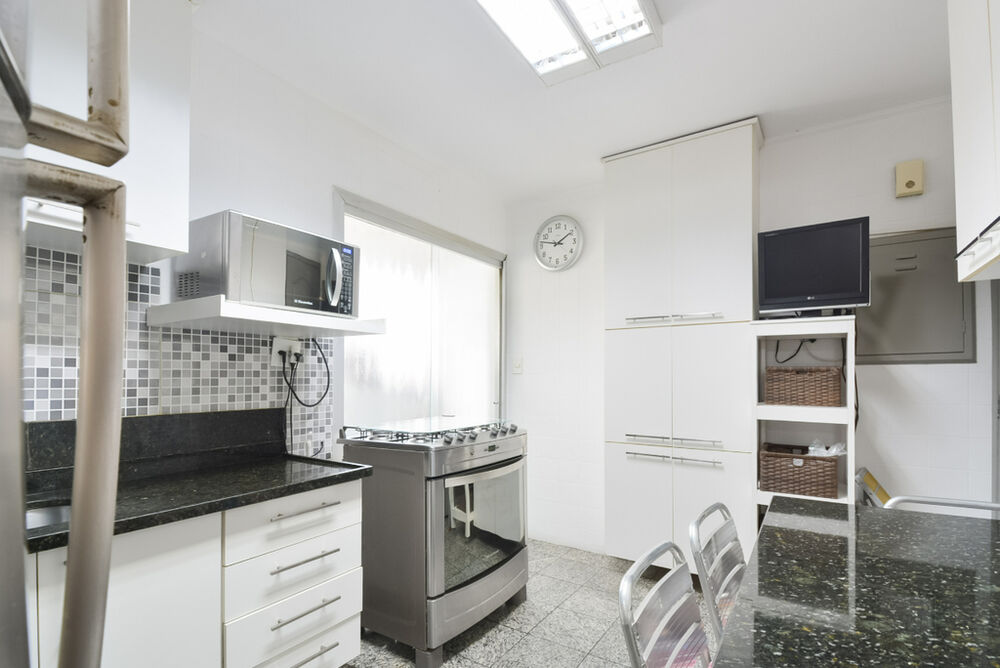 Apartamento à venda com 3 quartos, 101m² - Foto 2