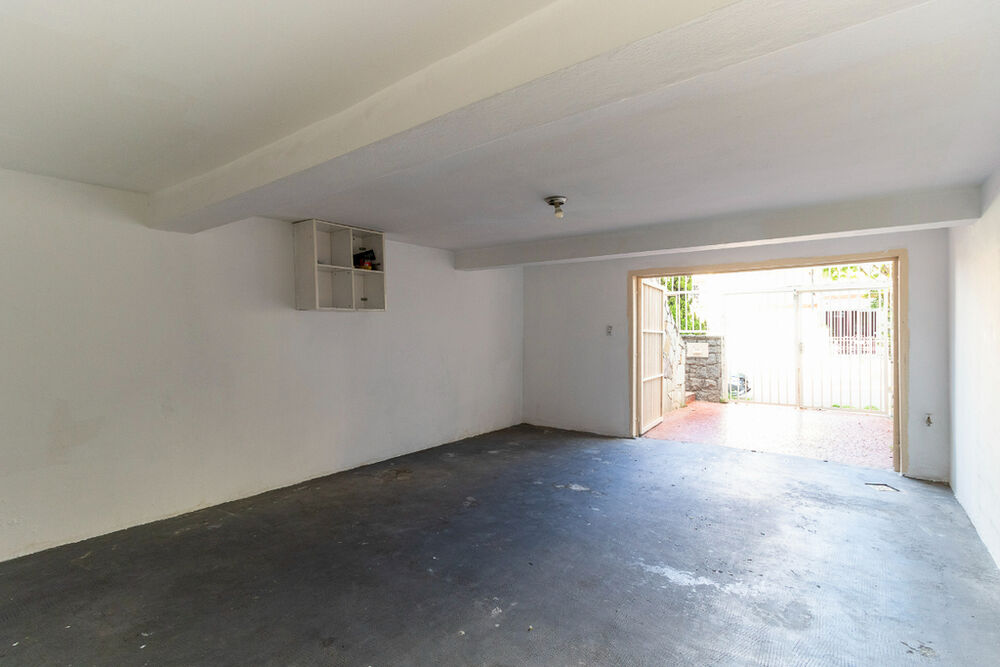 Casa à venda com 3 quartos, 150m² - Foto 1