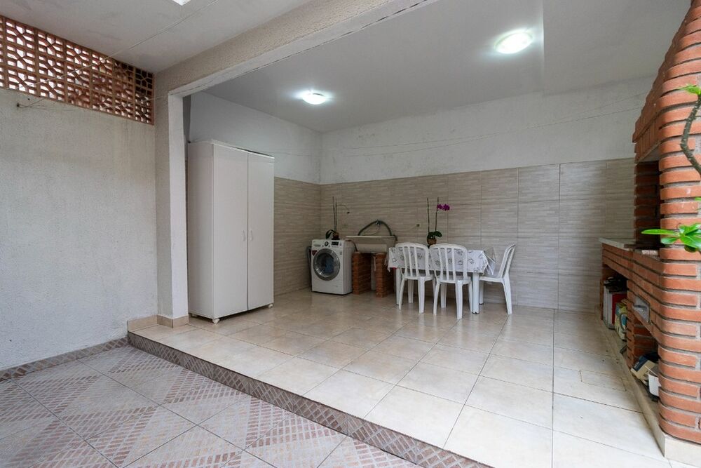 Casa à venda com 3 quartos, 104m² - Foto 2