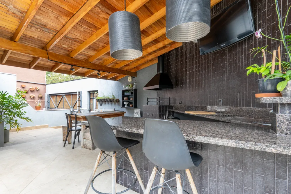 Casa, 3 quartos, 220 m² - Foto 1