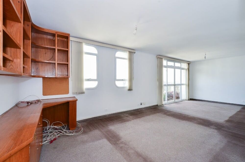 Apartamento à venda com 4 quartos, 160m² - Foto 1