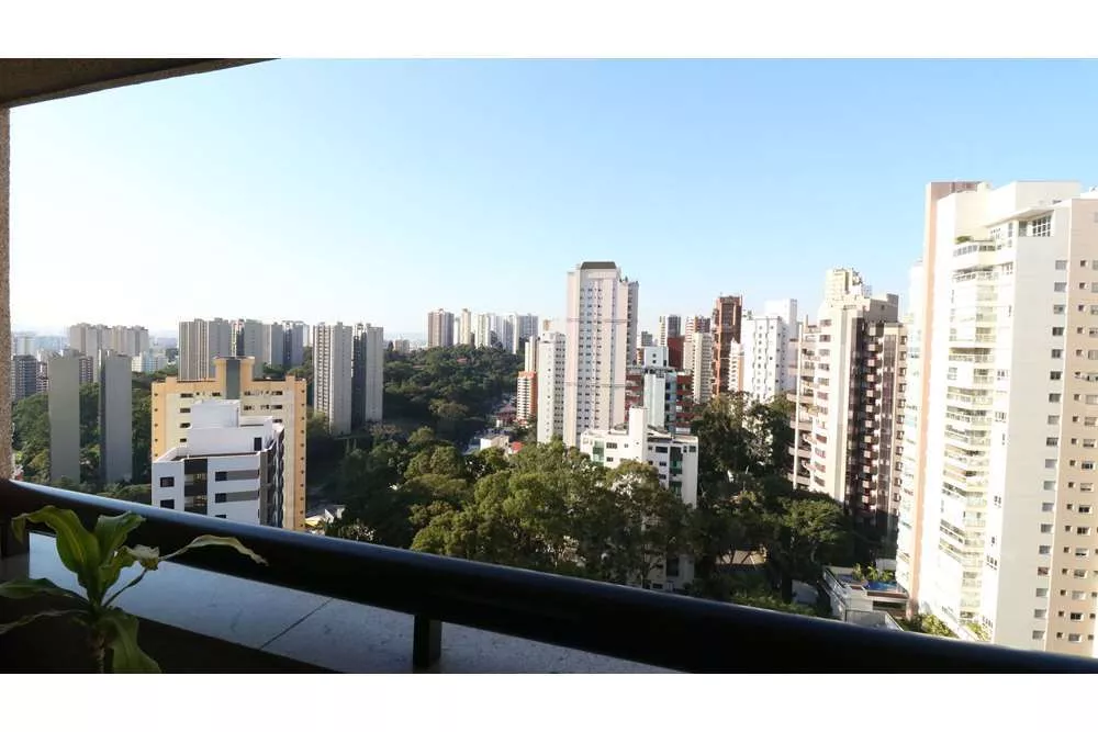 Apartamento à venda com 4 quartos, 226m² - Foto 7