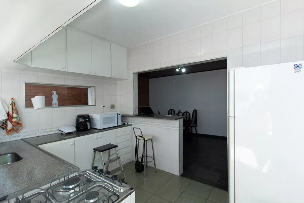 Casa, 3 quartos, 191 m² - Foto 1