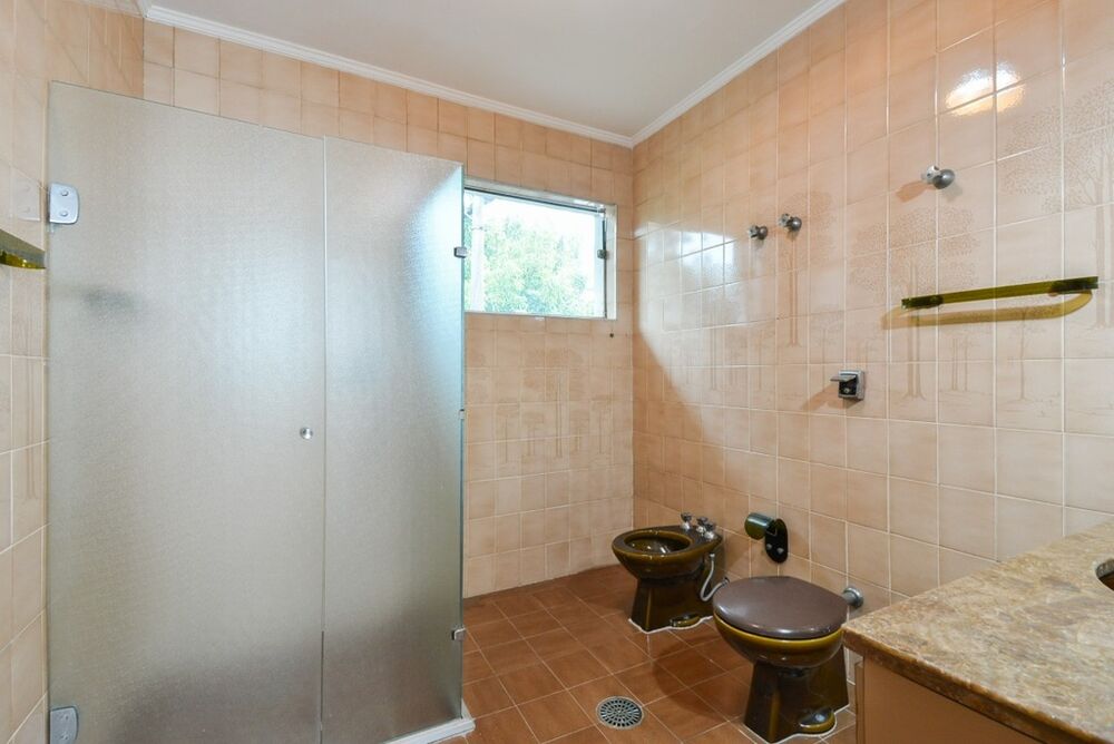 Casa à venda com 4 quartos, 331m² - Foto 2