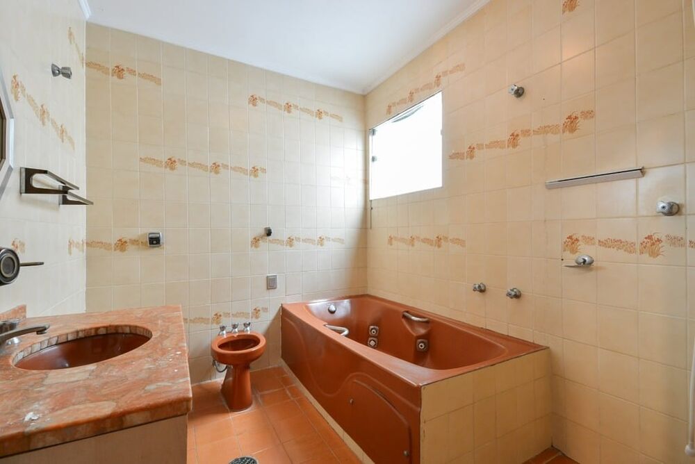 Casa à venda com 4 quartos, 331m² - Foto 5