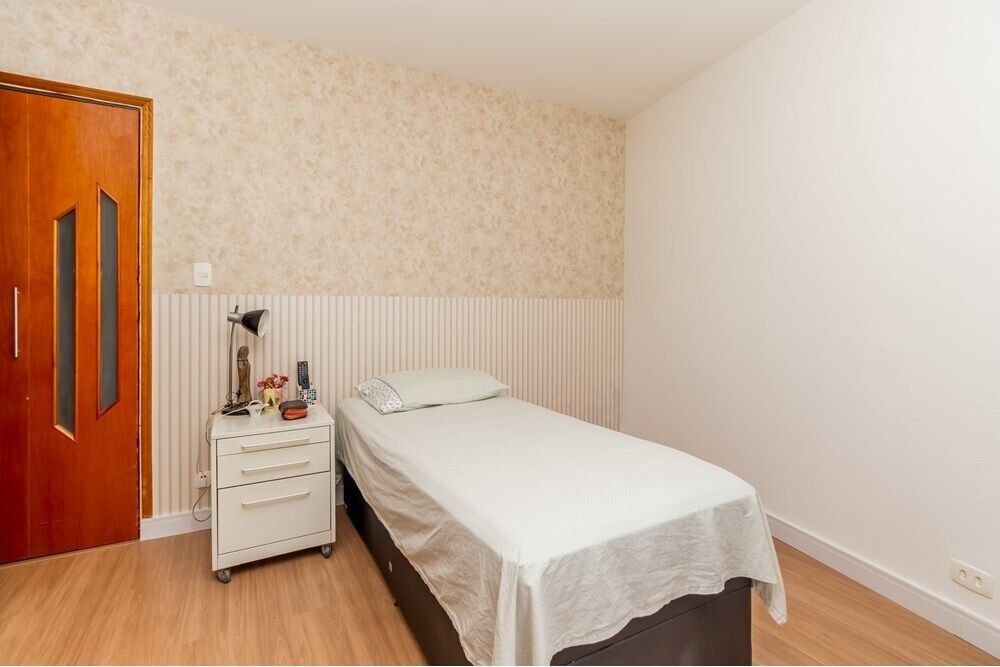 Apartamento à venda com 2 quartos, 61m² - Foto 2