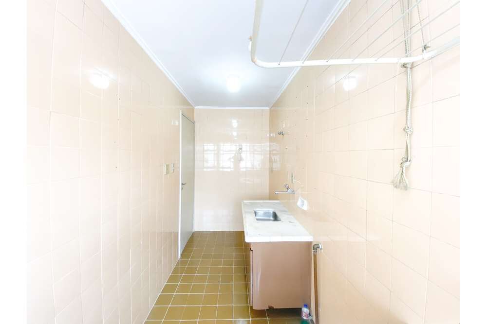 Apartamento à venda com 1 quarto, 50m² - Foto 2