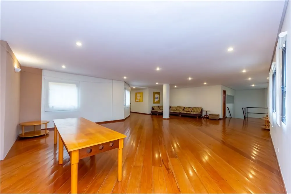 Cobertura, 3 quartos, 195 m² - Foto 4