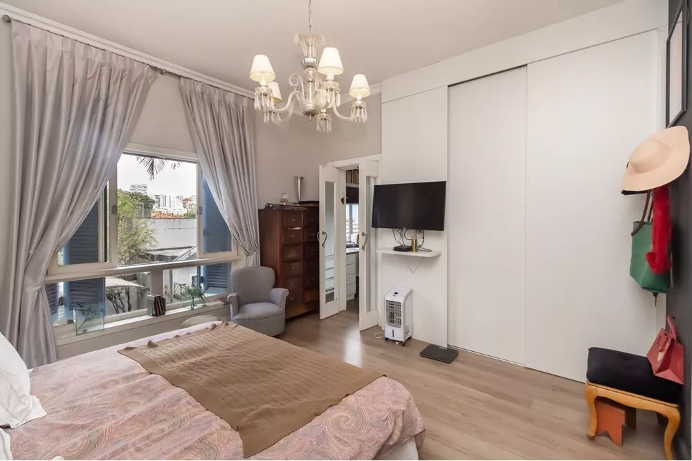 Casa, 4 quartos, 300 m² - Foto 1