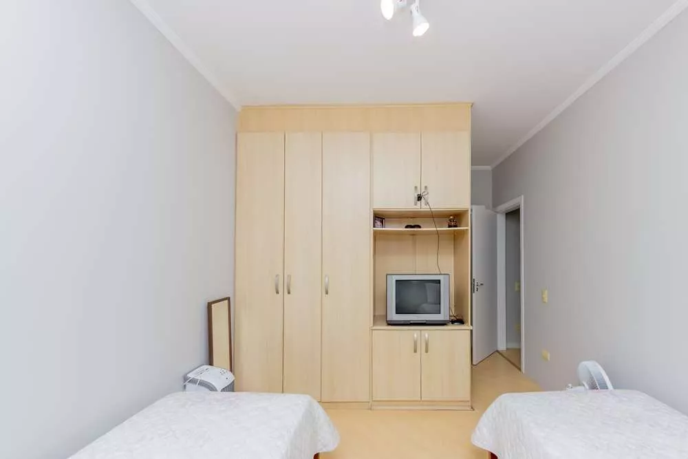 Casa à venda com 3 quartos, 222m² - Foto 10