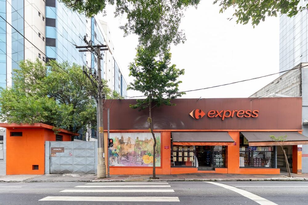 Prédio Inteiro, 913 m² - Foto 1