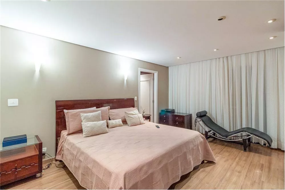 Apartamento à venda com 4 quartos, 320m² - Foto 31