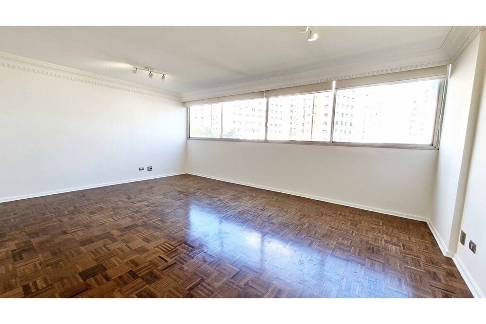 Apartamento à venda com 3 quartos, 131m² - Foto 7