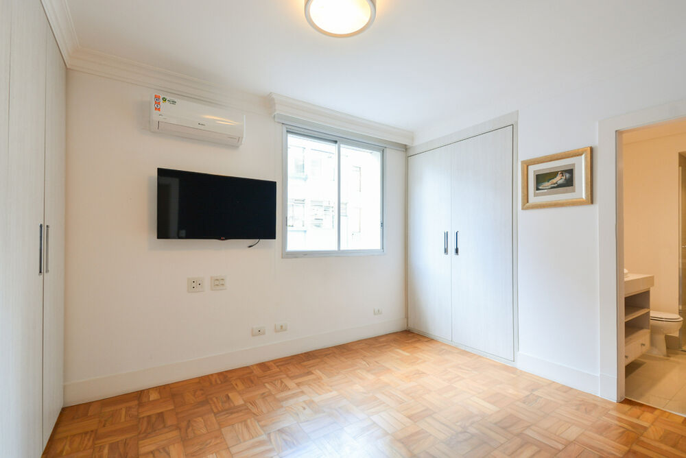 Apartamento à venda com 4 quartos, 230m² - Foto 10