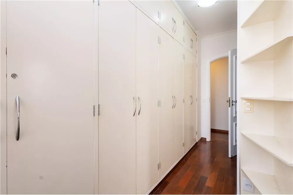 Apartamento à venda com 5 quartos, 242m² - Foto 5