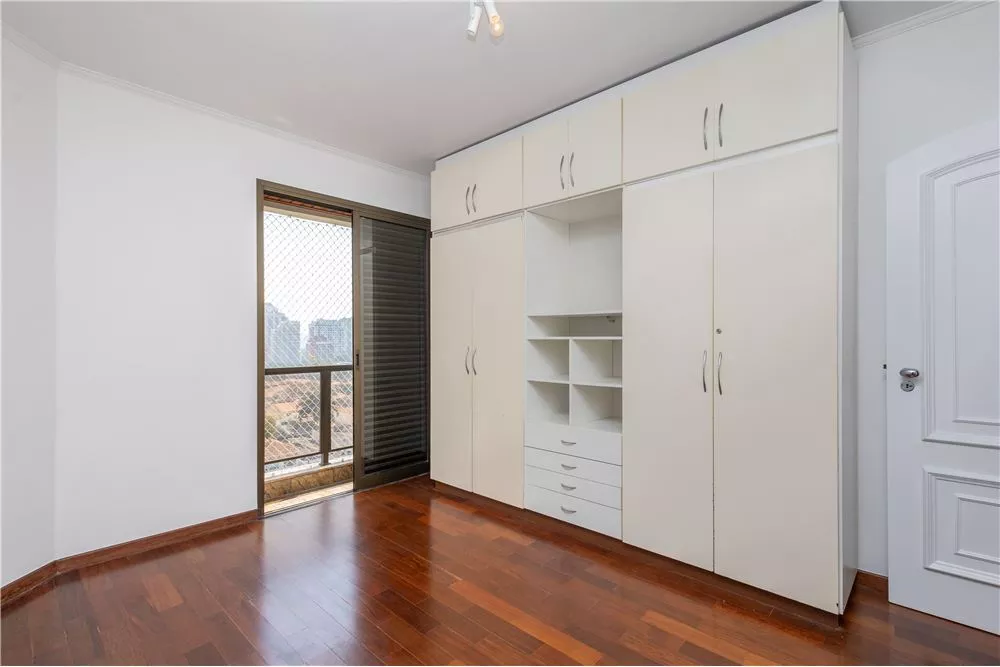 Apartamento à venda com 5 quartos, 242m² - Foto 7