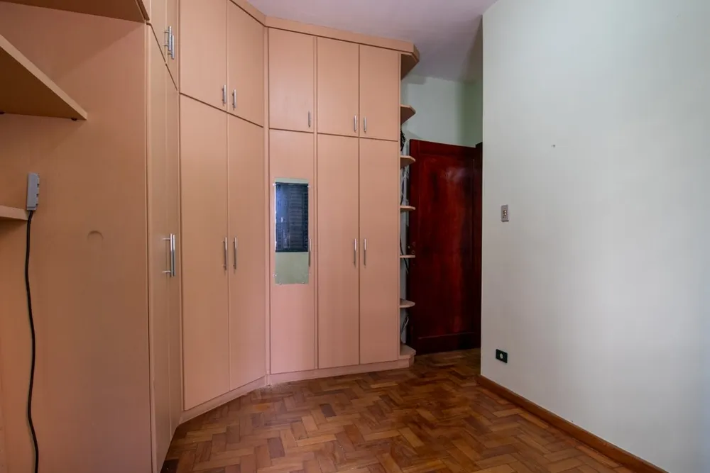 Casa, 4 quartos, 236 m² - Foto 2