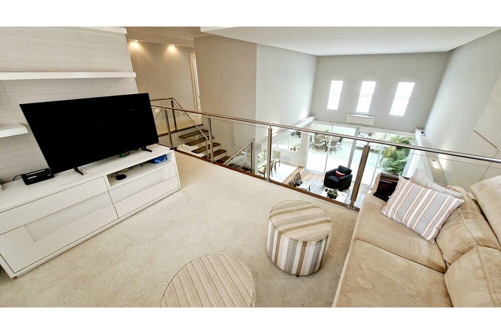 Casa, 3 quartos, 295 m² - Foto 1