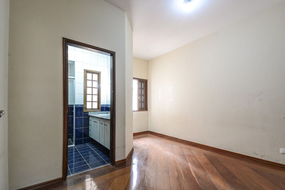 Casa, 3 quartos, 280 m² - Foto 1