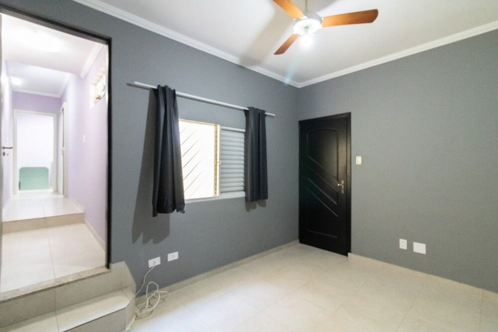 Casa, 3 quartos, 194 m² - Foto 1
