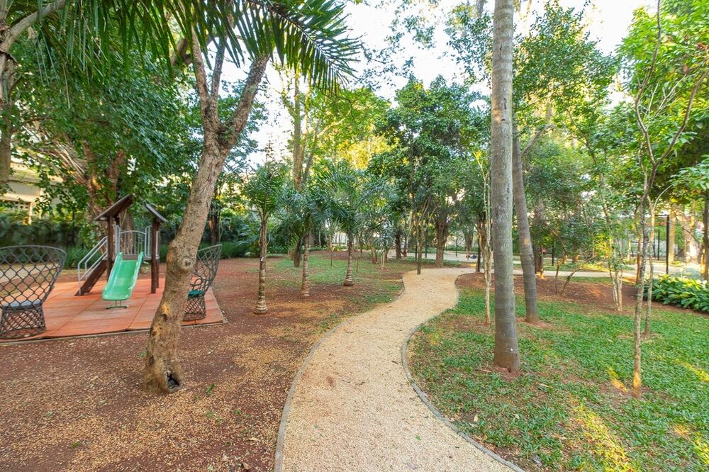 Apartamento à venda com 3 quartos, 165m² - Foto 2