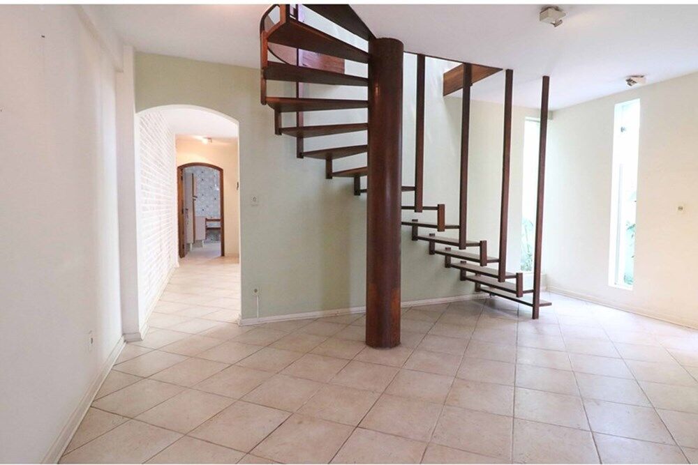 Casa de Condomínio à venda com 3 quartos, 216m² - Foto 13