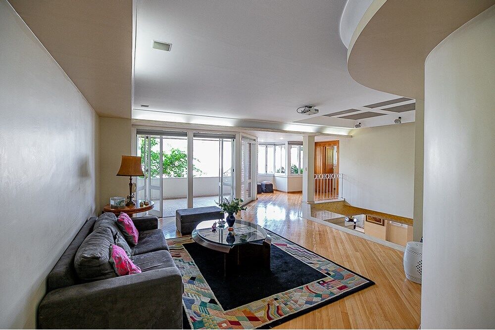 Casa à venda com 4 quartos, 1023m² - Foto 3