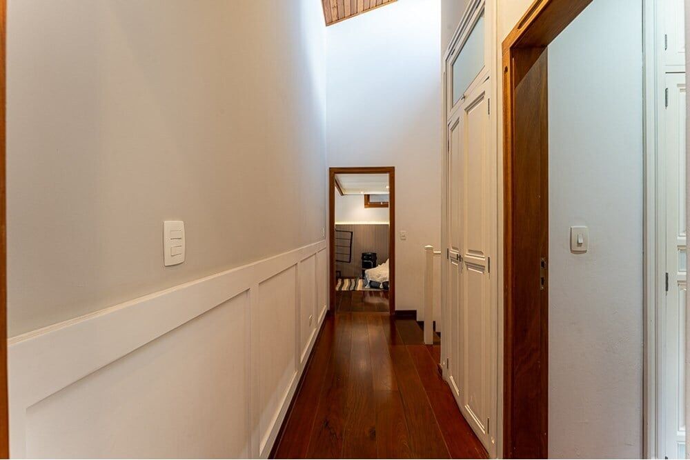 Casa à venda com 4 quartos, 368m² - Foto 2