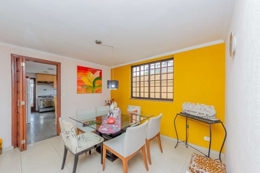 Casa, 3 quartos, 238 m² - Foto 1