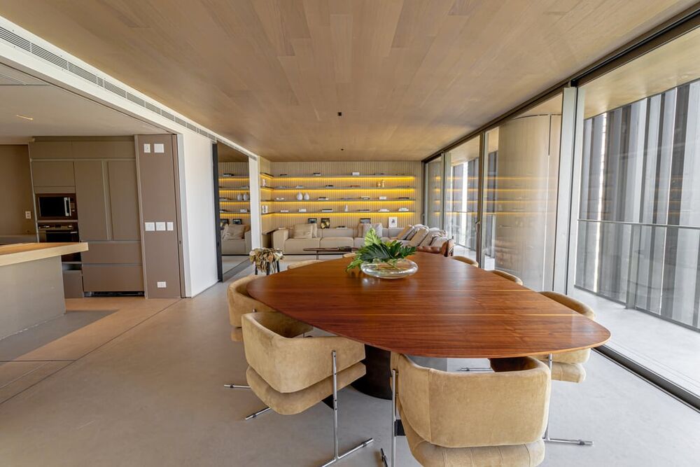 Apartamento, 3 quartos, 232 m² - Foto 1