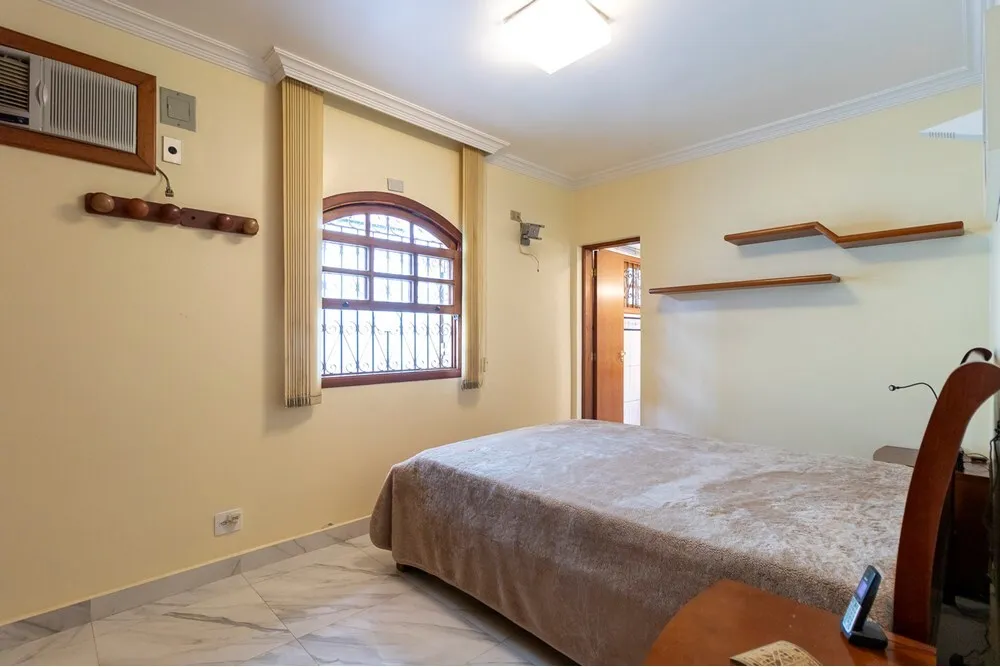 Casa, 3 quartos, 300 m² - Foto 2