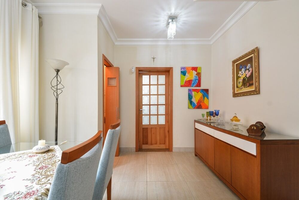 Casa à venda com 3 quartos, 244m² - Foto 9