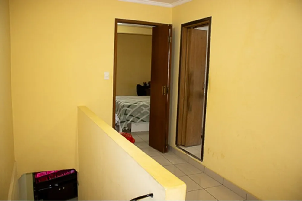 Casa, 6 quartos, 242 m² - Foto 4