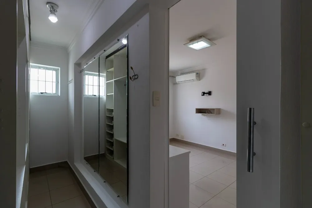 Casa, 3 quartos, 271 m² - Foto 1