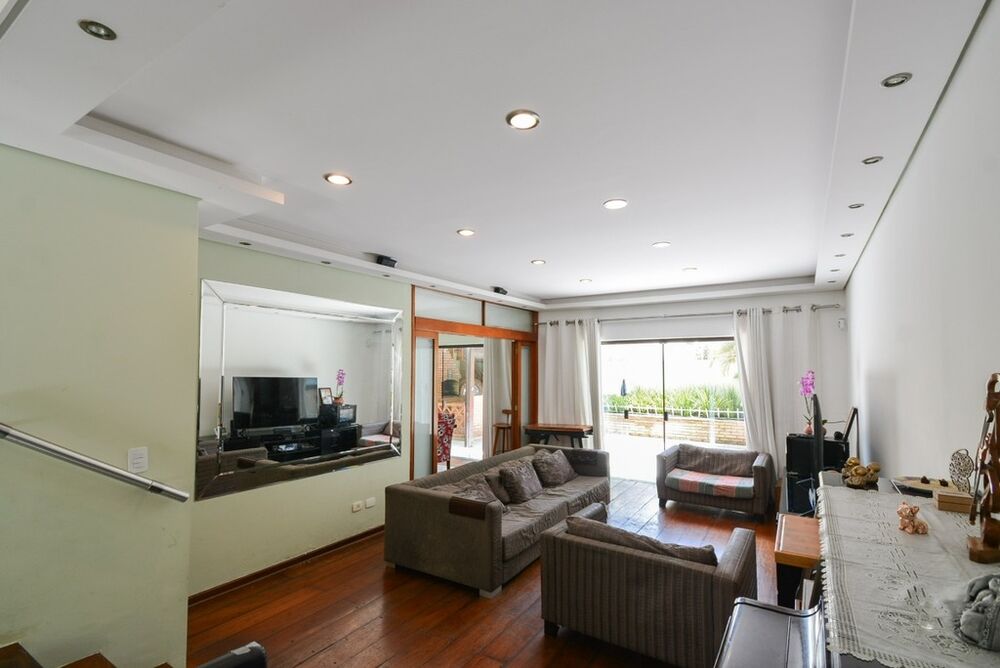 Casa, 3 quartos, 216 m² - Foto 2