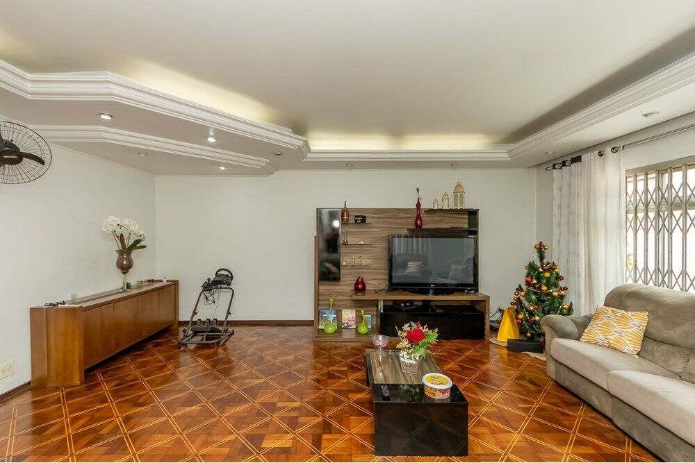 Casa, 3 quartos, 305 m² - Foto 1