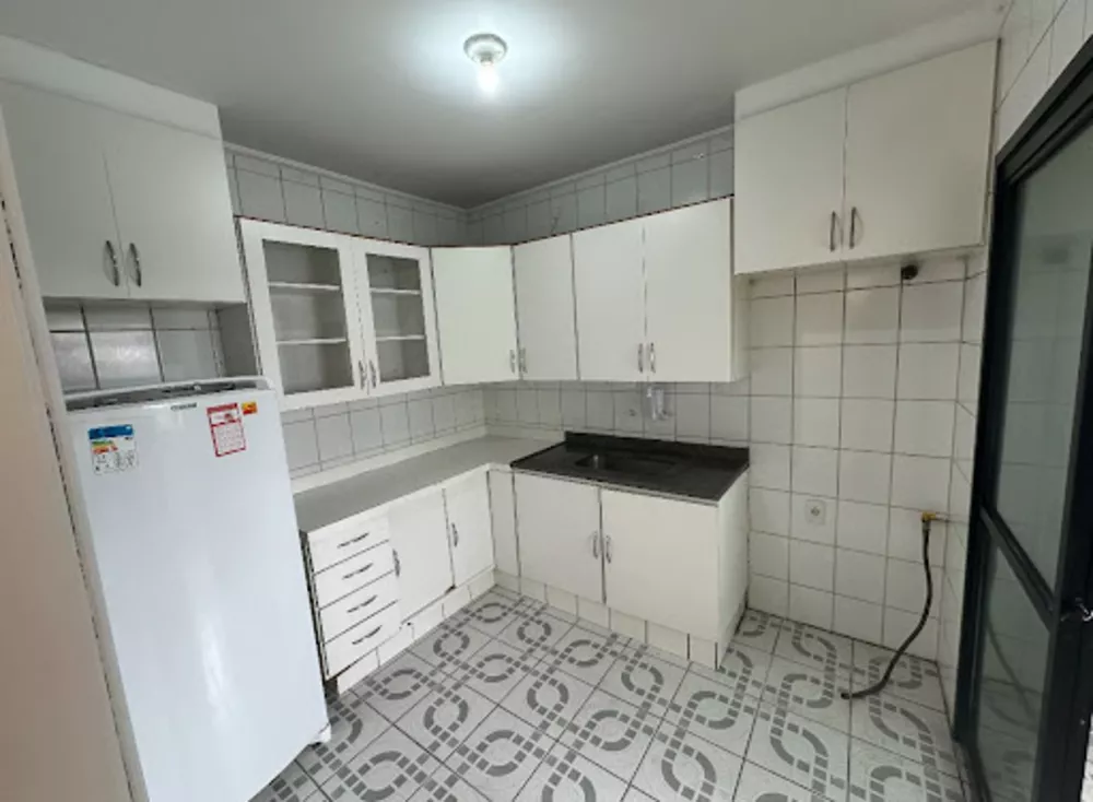 Apartamento, 3 quartos, 81 m² - Foto 2