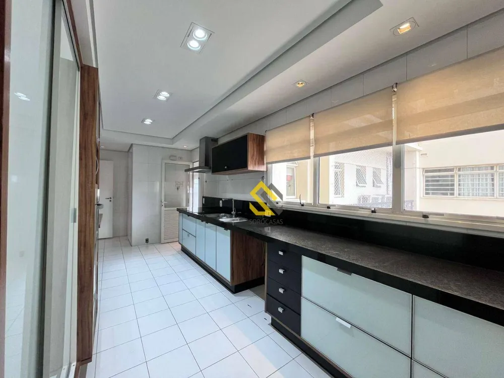 Apartamento, 3 quartos, 196 m² - Foto 2