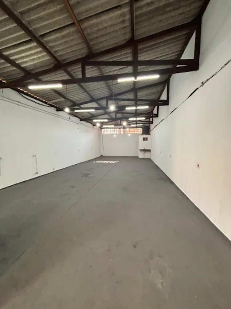 Depósito-Galpão, 180 m² - Foto 2