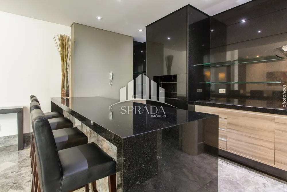 Apartamento, 3 quartos, 176 m² - Foto 1