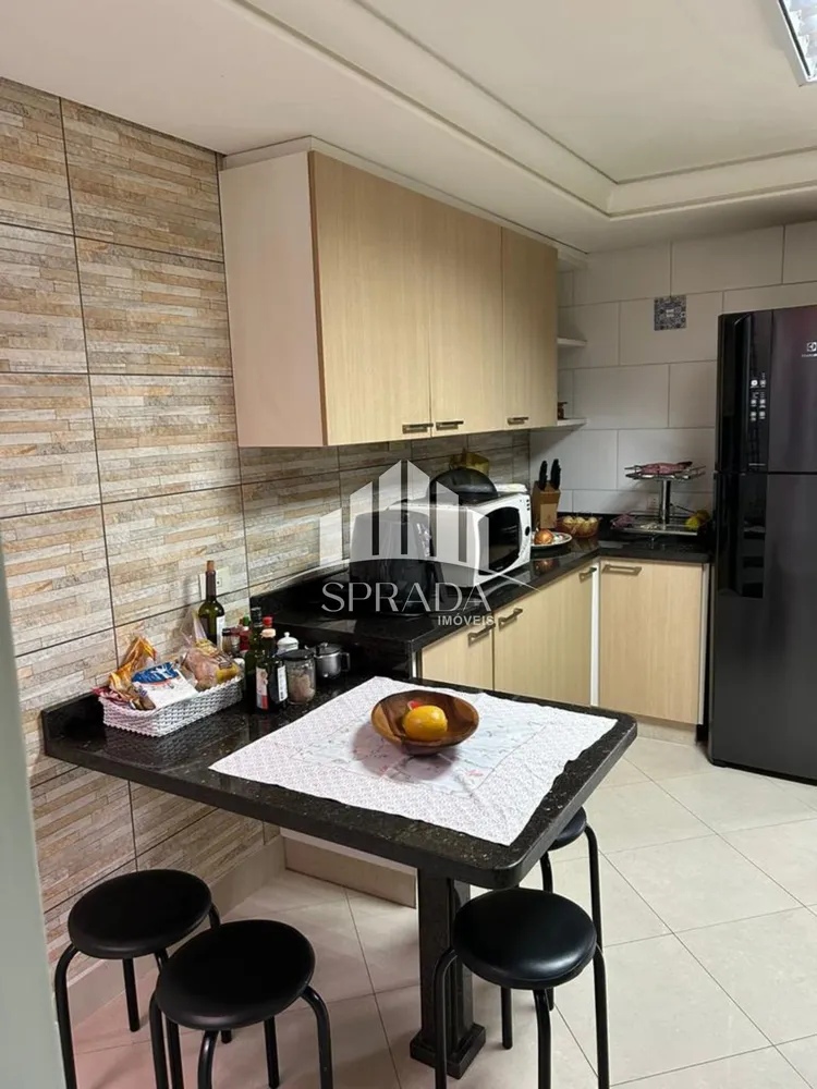 Casa, 3 quartos, 240 m² - Foto 4