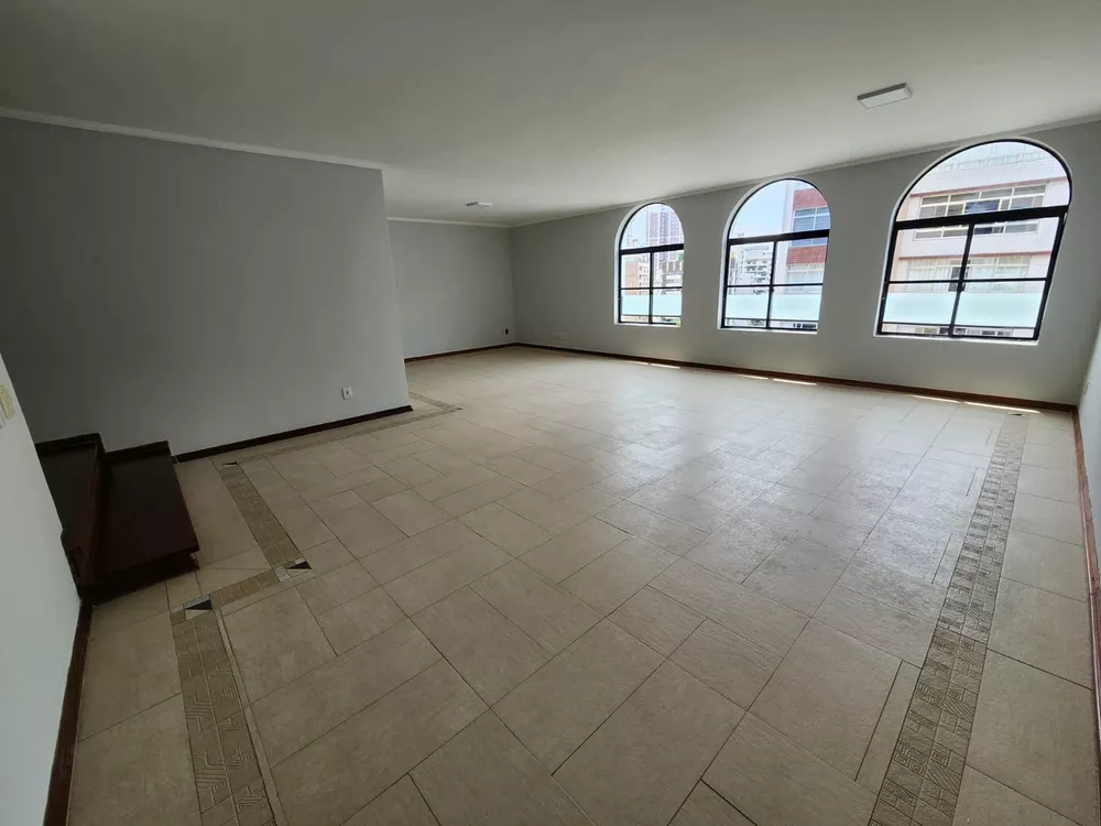 Apartamento à venda com 4 quartos, 334m² - Foto 2