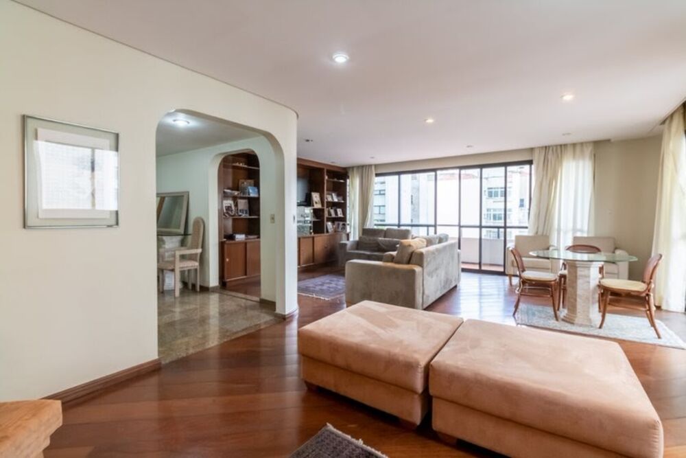 Apartamento, 4 quartos, 246 m² - Foto 2