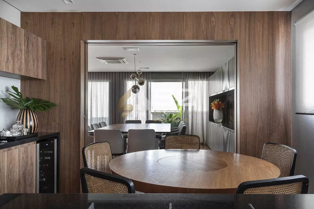 Apartamento, 3 quartos, 253 m² - Foto 1