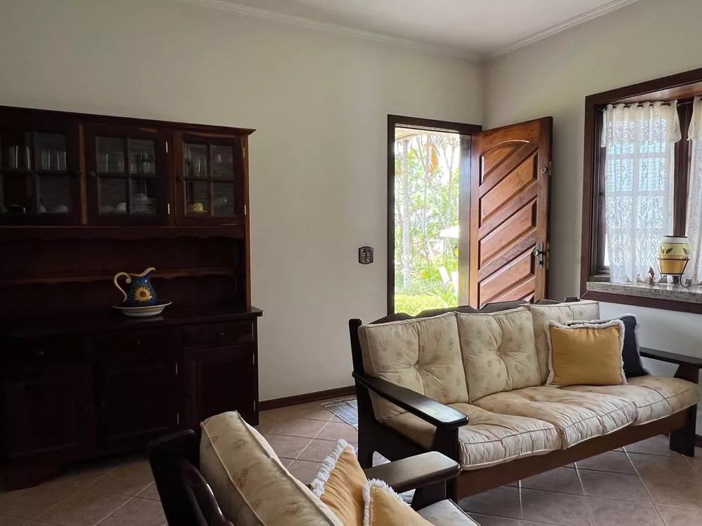 Casa à venda com 3 quartos, 164m² - Foto 8